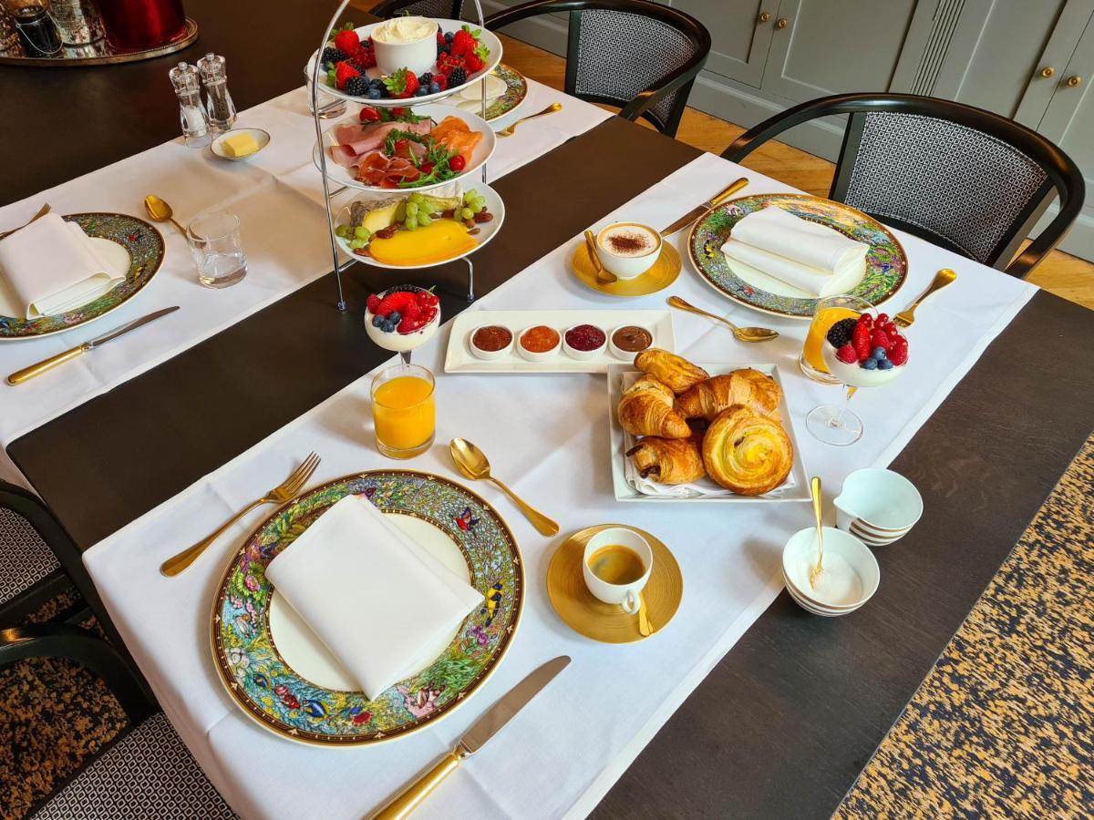 The Old Beech Bed & Breakfast แอนต์เวิร์ป ภายนอก รูปภาพ